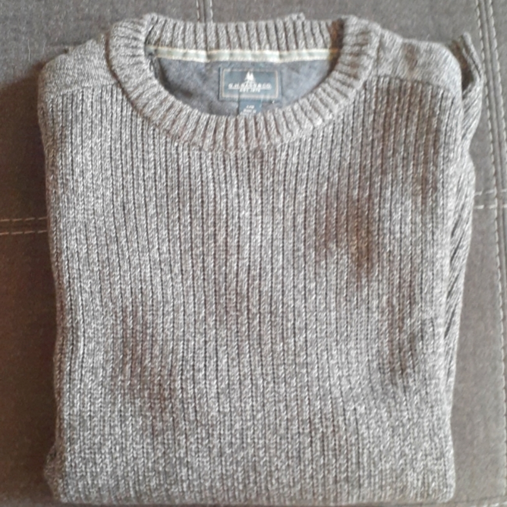 Like new Men's Sweater